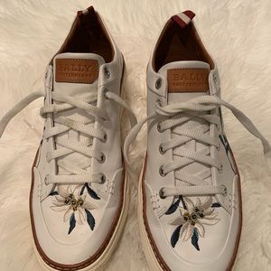 💯 authentic Bally  white Decks US size 10.